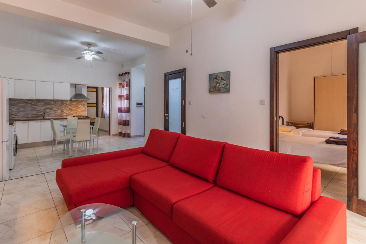 Bormla - Comfortable Two Bedroom Apartment Cospicua Exterior foto