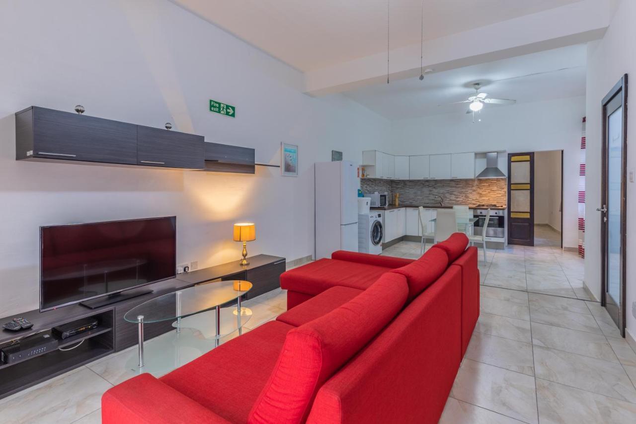 Bormla - Comfortable Two Bedroom Apartment Cospicua Exterior foto